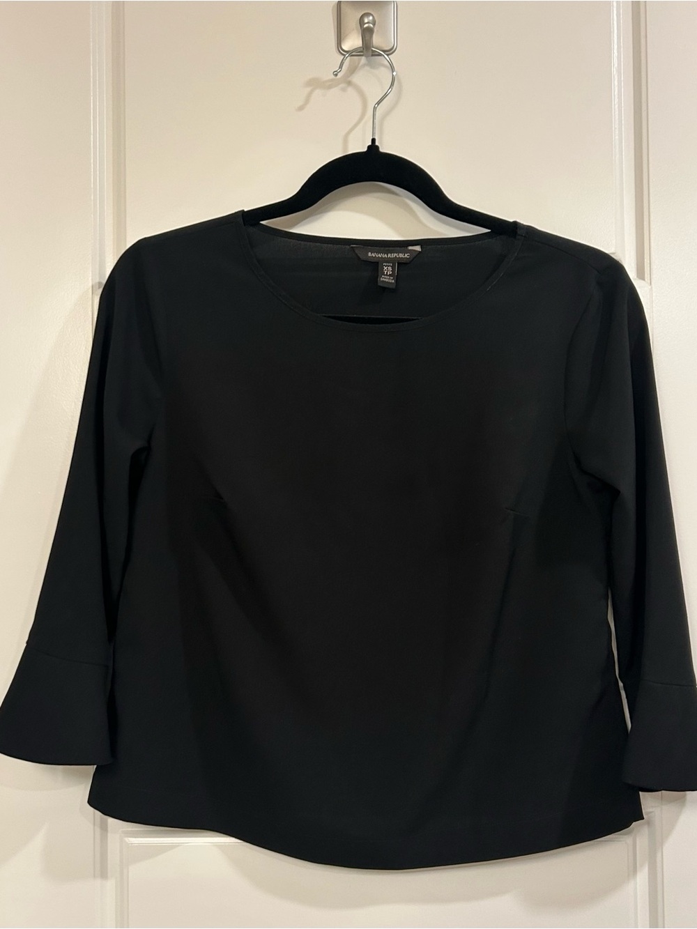 Banana Republic Black Long-Sleeve Draped Cuff Top